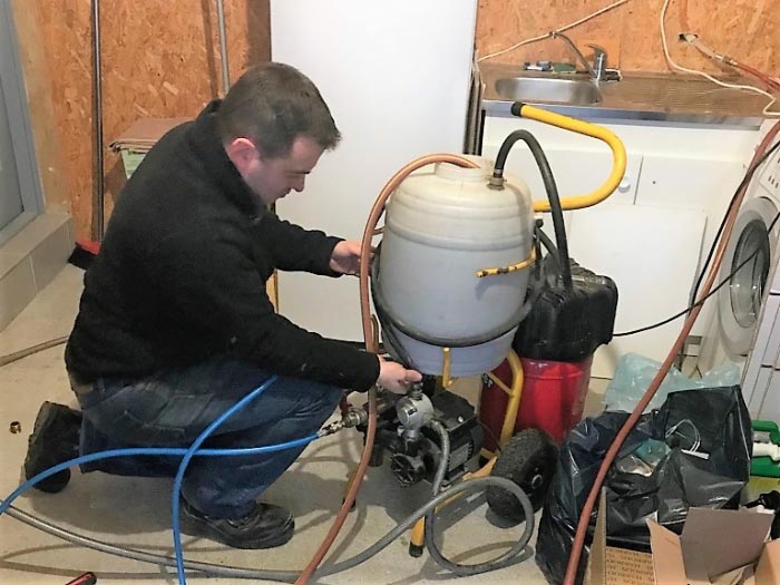 Consultez la chantier : désembouage plancher chauffant