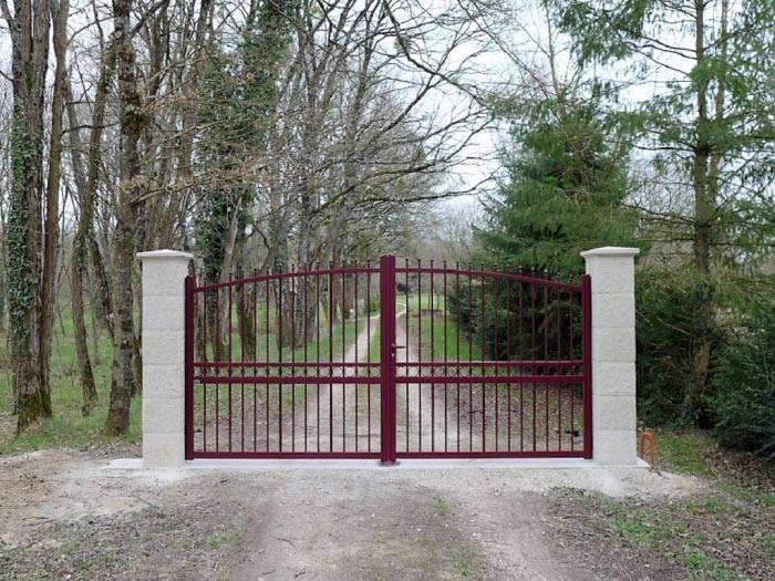 pose d'un portail aluminium