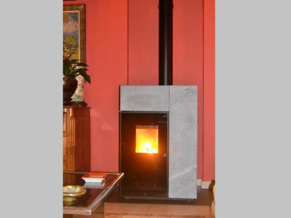 Installation Poêle à granulés de bois RIKA par une entreprise certifiée RGE QualiBois