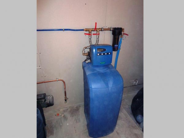 Consultez la chantier : plombier chauffagiste 30 gard - 84 vaucluse installateur adoucisseur bwt permo centurion à roquemaure