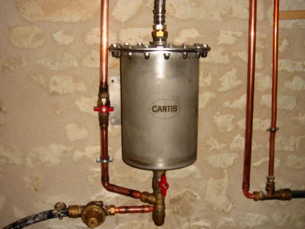 Traitement de l'eau par charbon actif  Cartis France - 86 Vienne