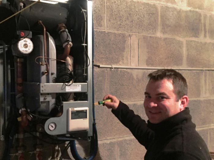 Consultez la chantier : entretien et depannage pompe à chaleur daikin altherma à hennebont morbihan 56