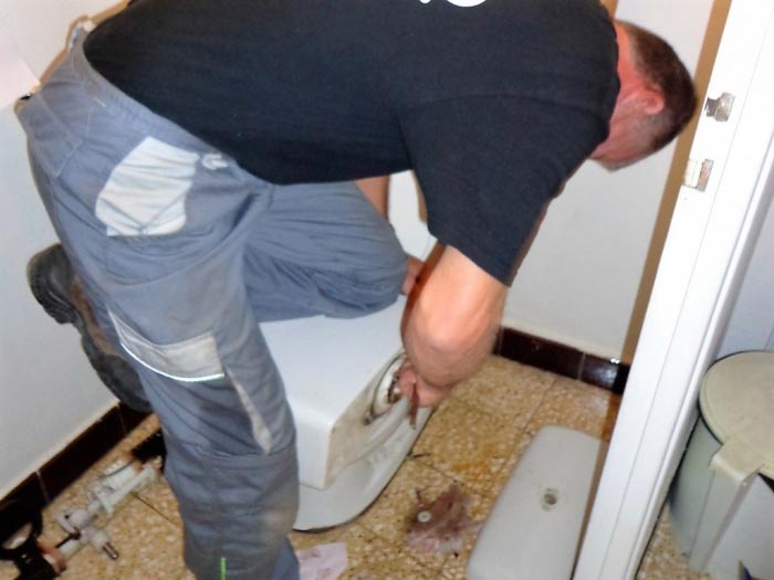 plombier dépanneur 30 gard et vaucluse - dépannage et réparation sanitaire à st genies de comolas 30150