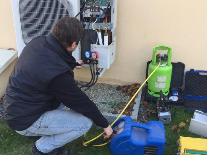 Consultez la chantier : dépannage pompe a chaleur sanyo morbihan 56 vannes