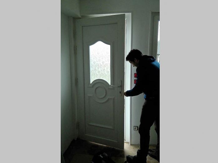 dépannage / entretien sur fenêtre et porte d'entrée  - sainte-marie-des-champs - entreprise de menuiseries qualifié rge 76