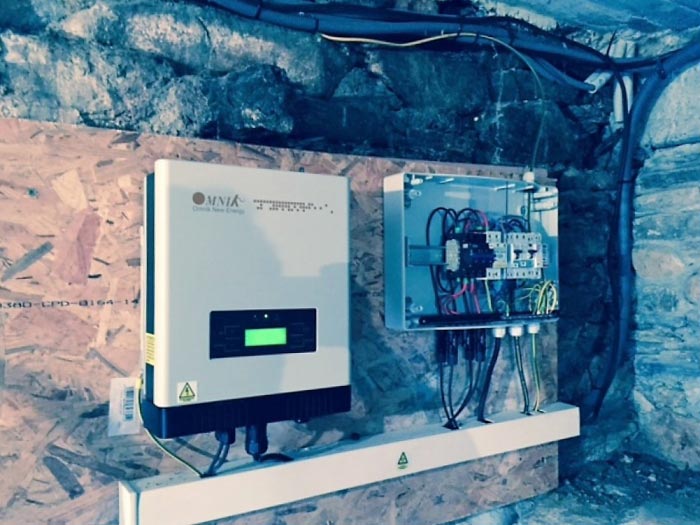 MISE EN CONFORMITE POUR LE RACCORDEMENT AU RESEAU D'UNE INSTALLATION PHOTOVOLTAIQUE DE 3kWc 