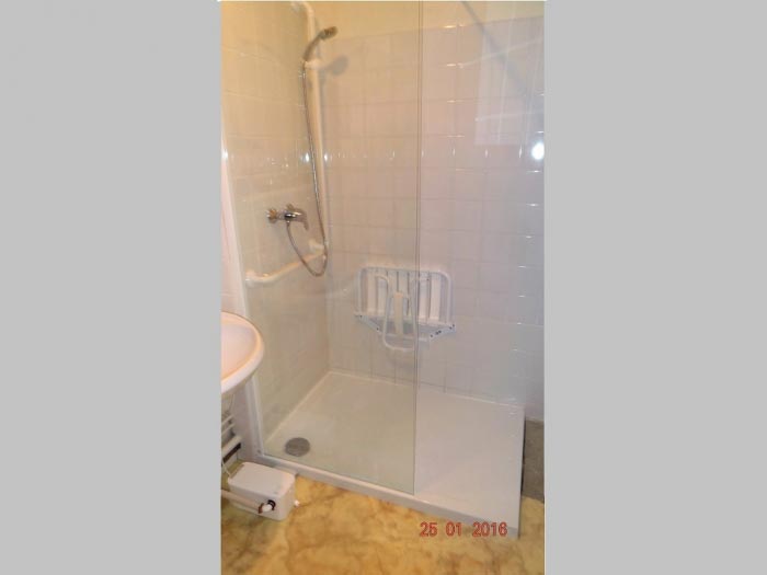 Consultez la chantier : douche à l'italienne avec pompe de relevage