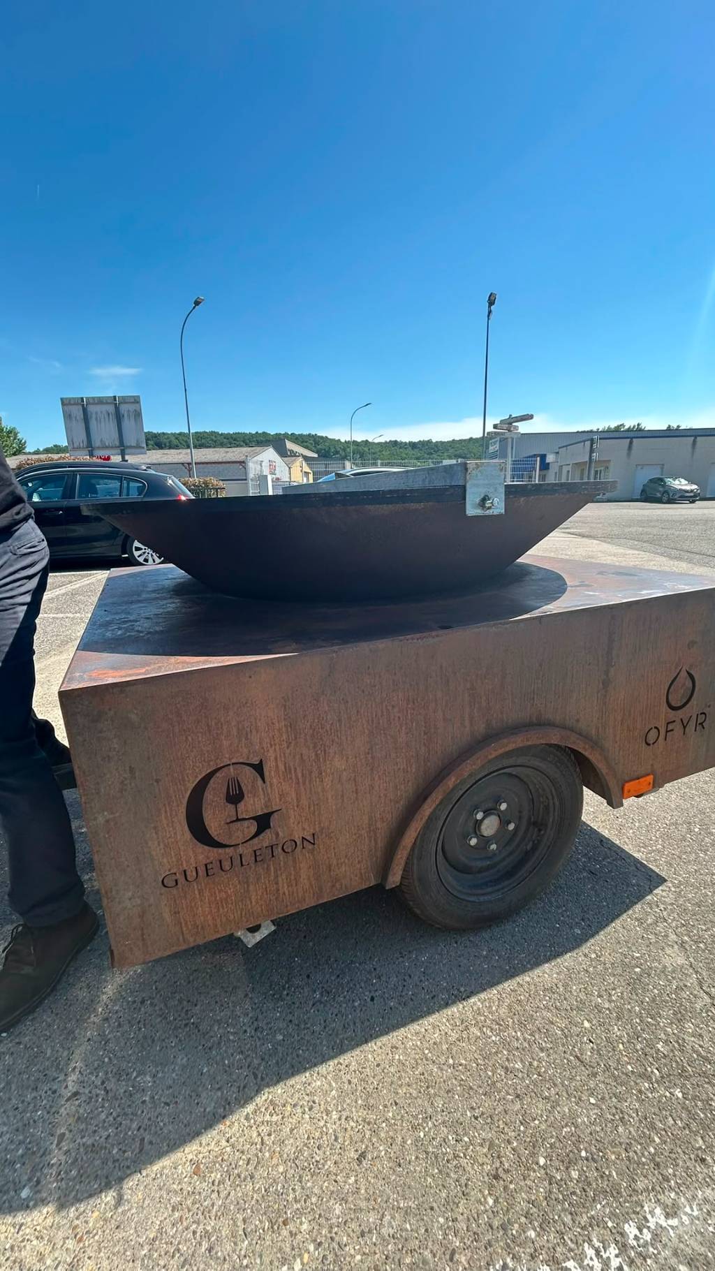 Vente de bois de cuisson 100 % hêtre au Passage d’Agen pour traiteur au brasero le Gueuleton - Bois de cuisson 100% hêtre Péchavy pour brasero, barbecue et four à bois-Lot et Garonne (47)