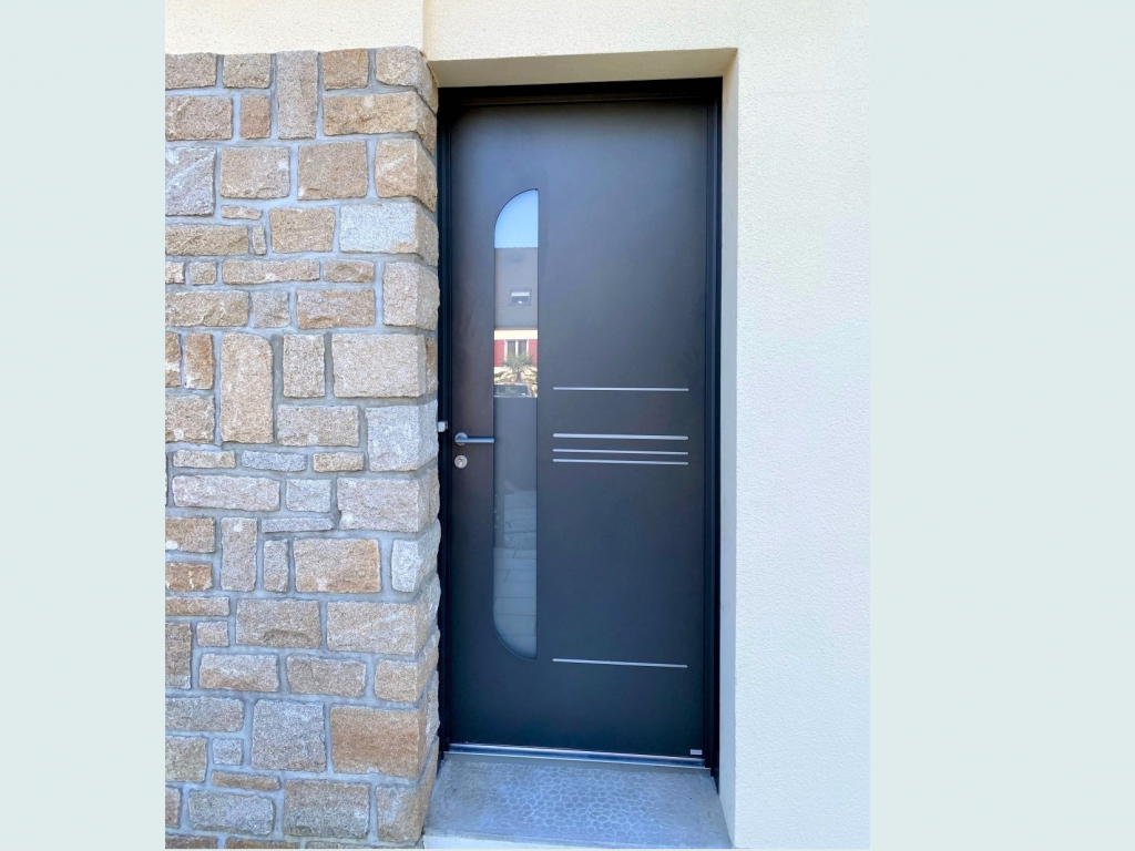 pose d'une porte d'entrée