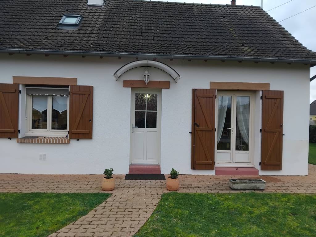 Remplacement d'une porte d'entrée à Saint Loup dans le Loir et Cher - entreprise qualifiée RGE-Loir et Cher (41)