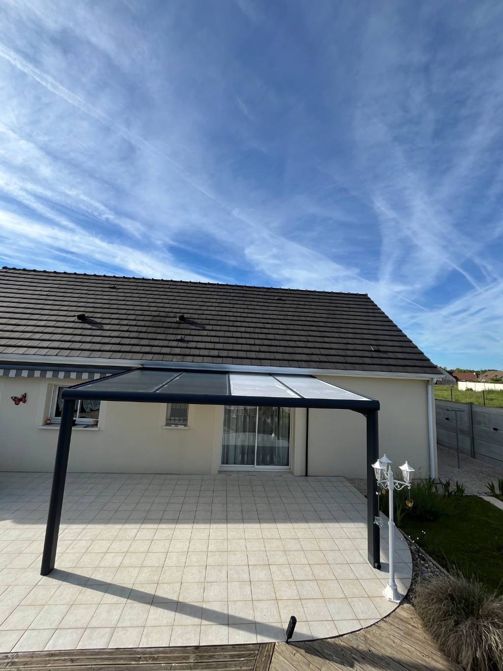 Installation d’une pergola aluminium sur mesure à Romorantin Lanthenay (41)-Loir et Cher (41)