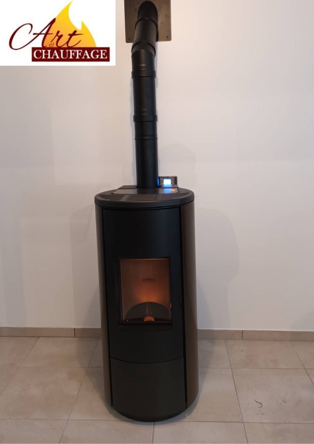 Installation d'un poêle à granulé Nobis ROUND STEEL