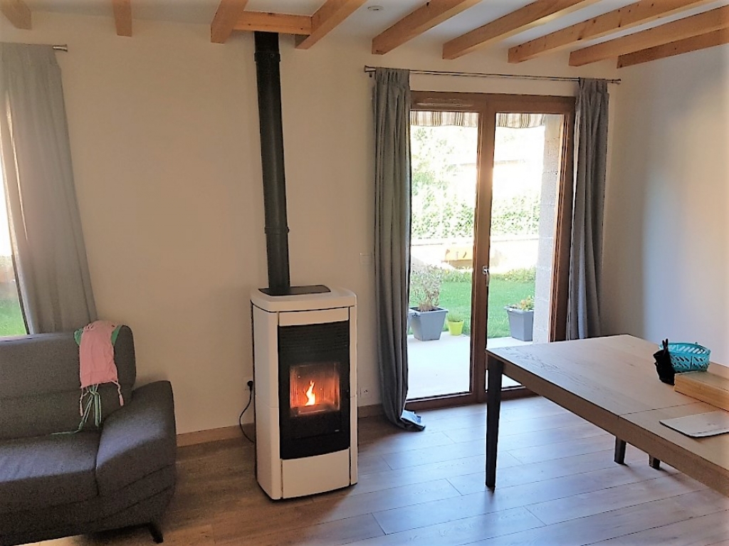 Pose d'un poêle à granulé de bois MCZ Star en Isère artisan ma Réno