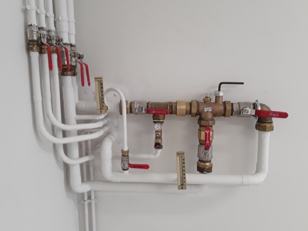 Mitigeur thermostatique JRG pour douches collectives