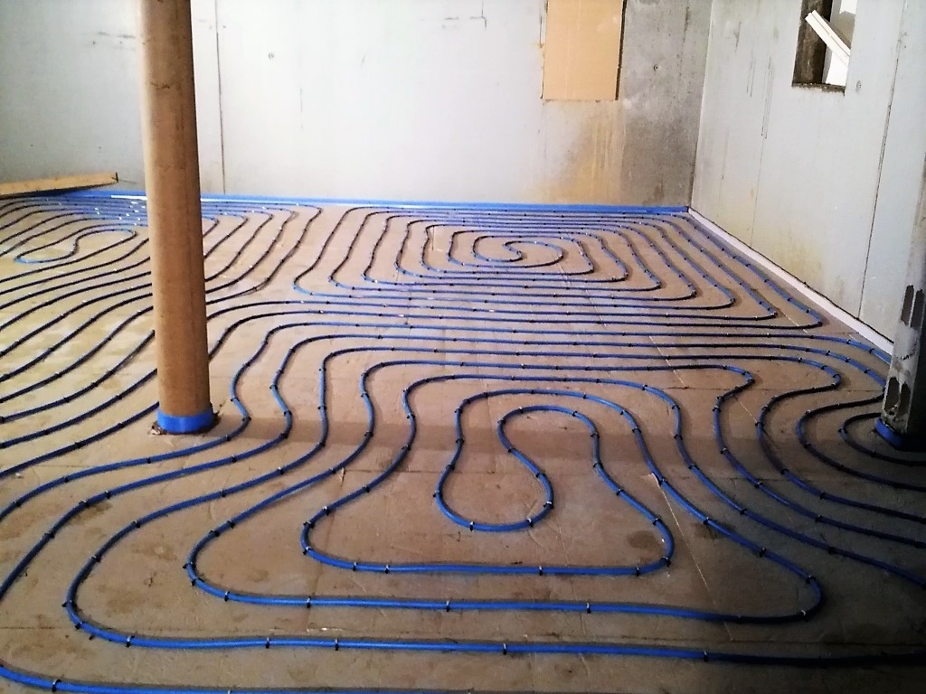 Consultez la chantier : pose de plancher chauffant