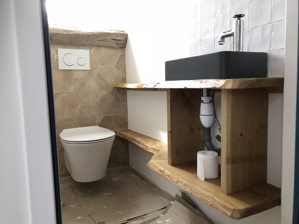 Espace toilette bâti-support Geberit - Sarlat la Canéda - Dordogne - 24