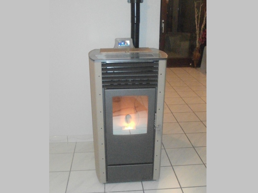 Consultez la chantier : installation pôele a granulés alpenwood aw8