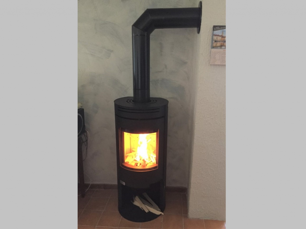 Consultez la chantier : installation d'un poele à bois aduro