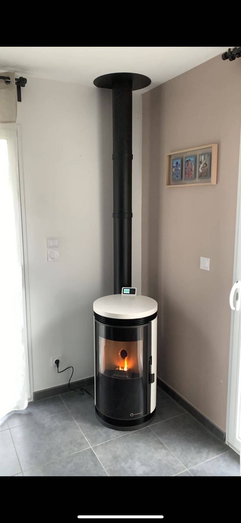 Installation d'un poêle à granulés Ecoforest Lyon, modèle rond-Gironde (33)