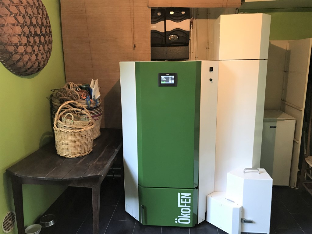 Consultez la chantier : chaudière granulé de bois pellets okofen saint projet saint constant 16 charente 