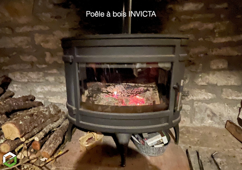 Installation d'un poêle à bois INVICTA