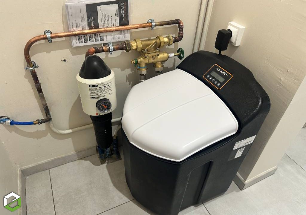 Installation d’un préfiltre 100 microns et d’un adoucisseur Judo-Calvados (14)