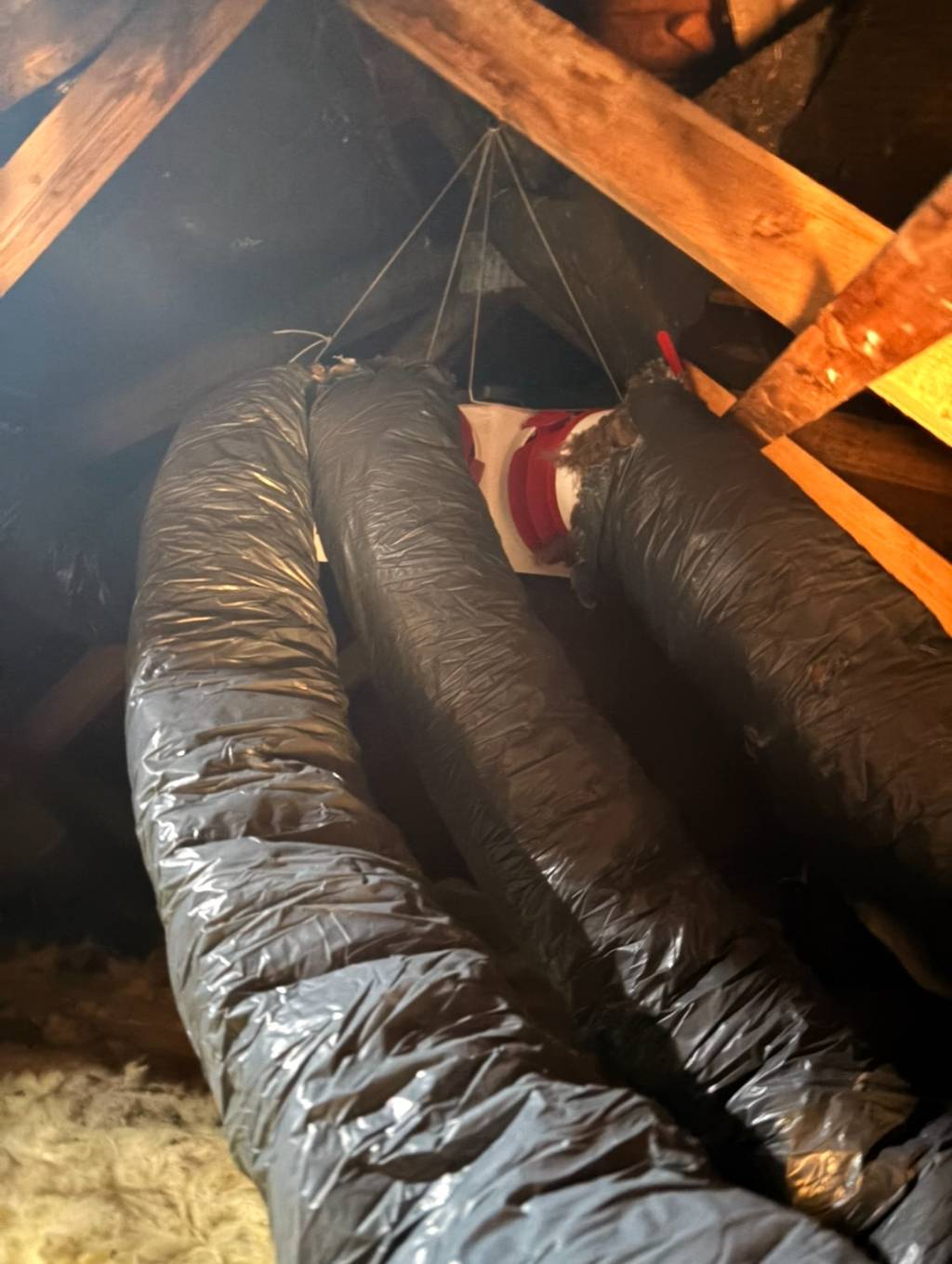 Installation d'une VMC hygroréglable dans une maison-Calvados (14)