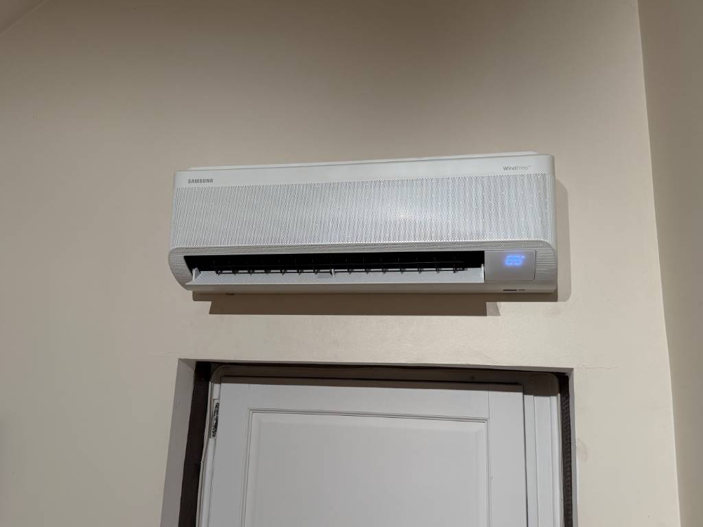 Plombier chauffagiste RGE - Installation climatisation monosplit Samsung WindFree Avant S2 - Saint-Désir (14100) - Calvados (14)-Calvados (14)