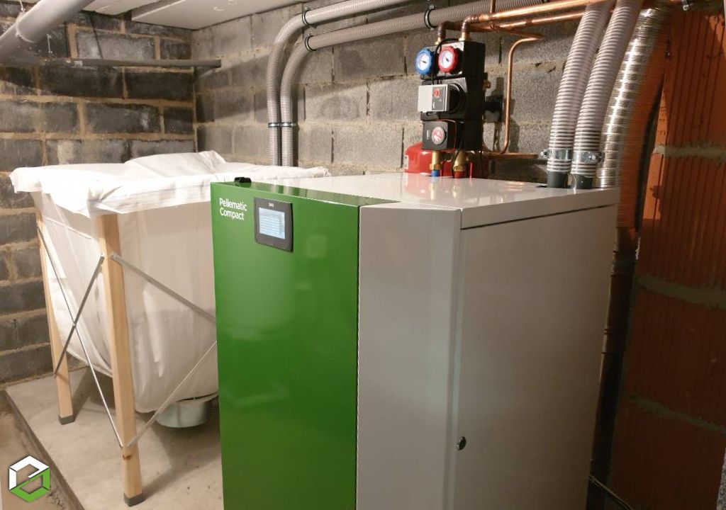 Consultez la chantier : faire installer une chaudière à granulé de bois okofen compact 