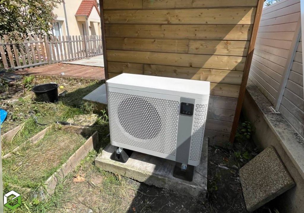 pose-d-une-pompe-a-chaleur-de-piscine-zodiac-px25-md3-yvelines-78