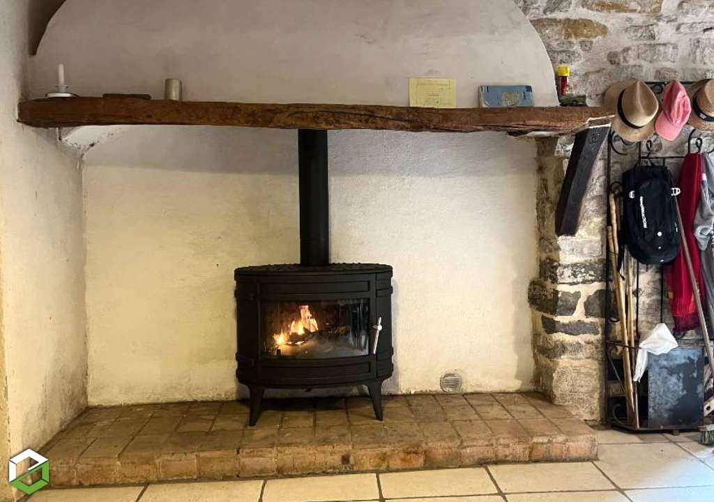 Poêle à bois bûches INVICTA mod. Mandor 12 kW