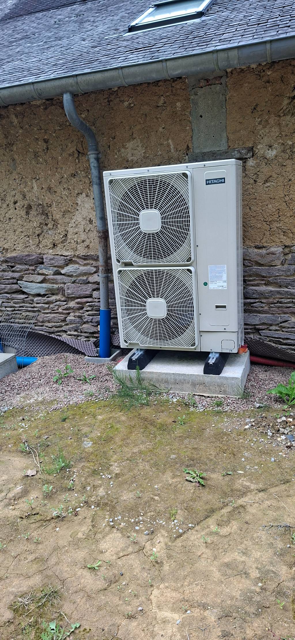 INSTALLATION POMPE A CHALEUR HITACHI ILLE ET VILAINE