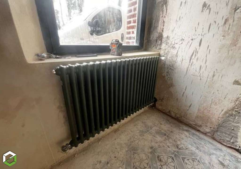 Installation d’un réseau de radiateurs associé à un chauffage solaire - entreprise certifiée RGE