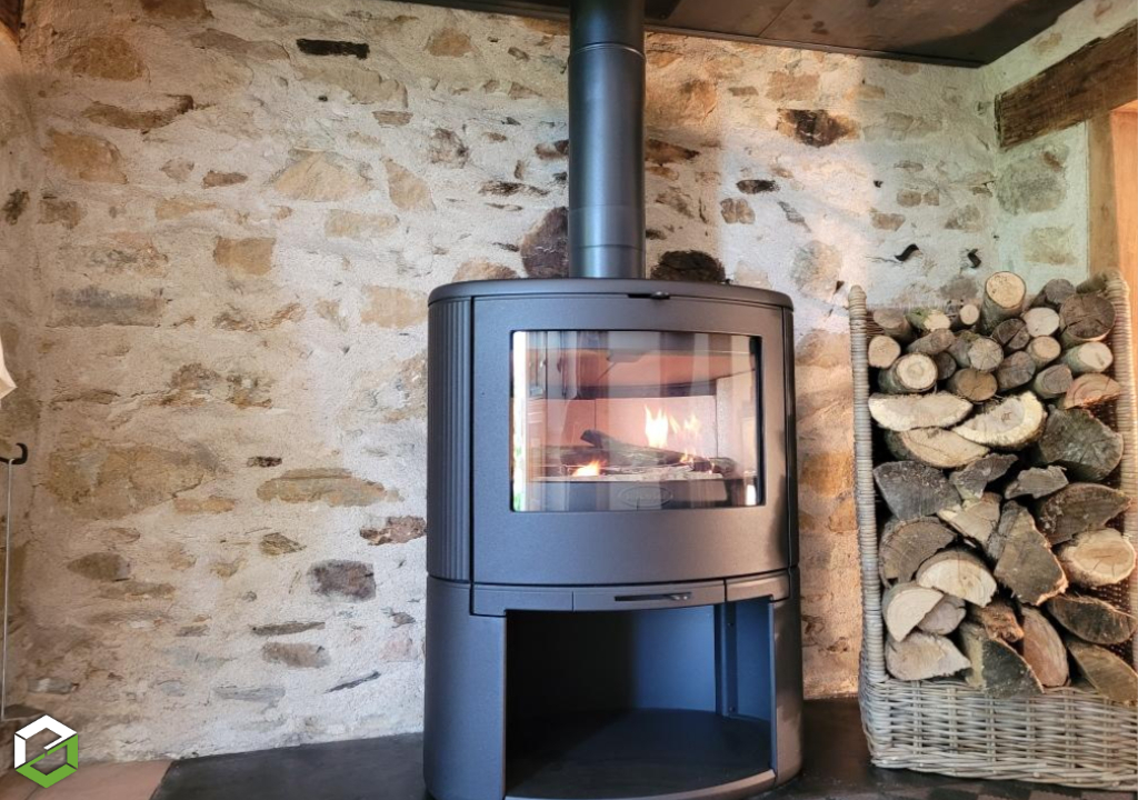 Pose d'un poêle à bois bûches Dovre Bow par un artisan RGE QualiBois-Haute Vienne (87)