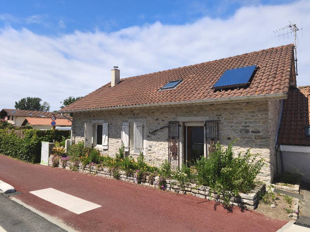 Remplacement chauffe eau électrique par chauffe eau solaire-Landes (40)