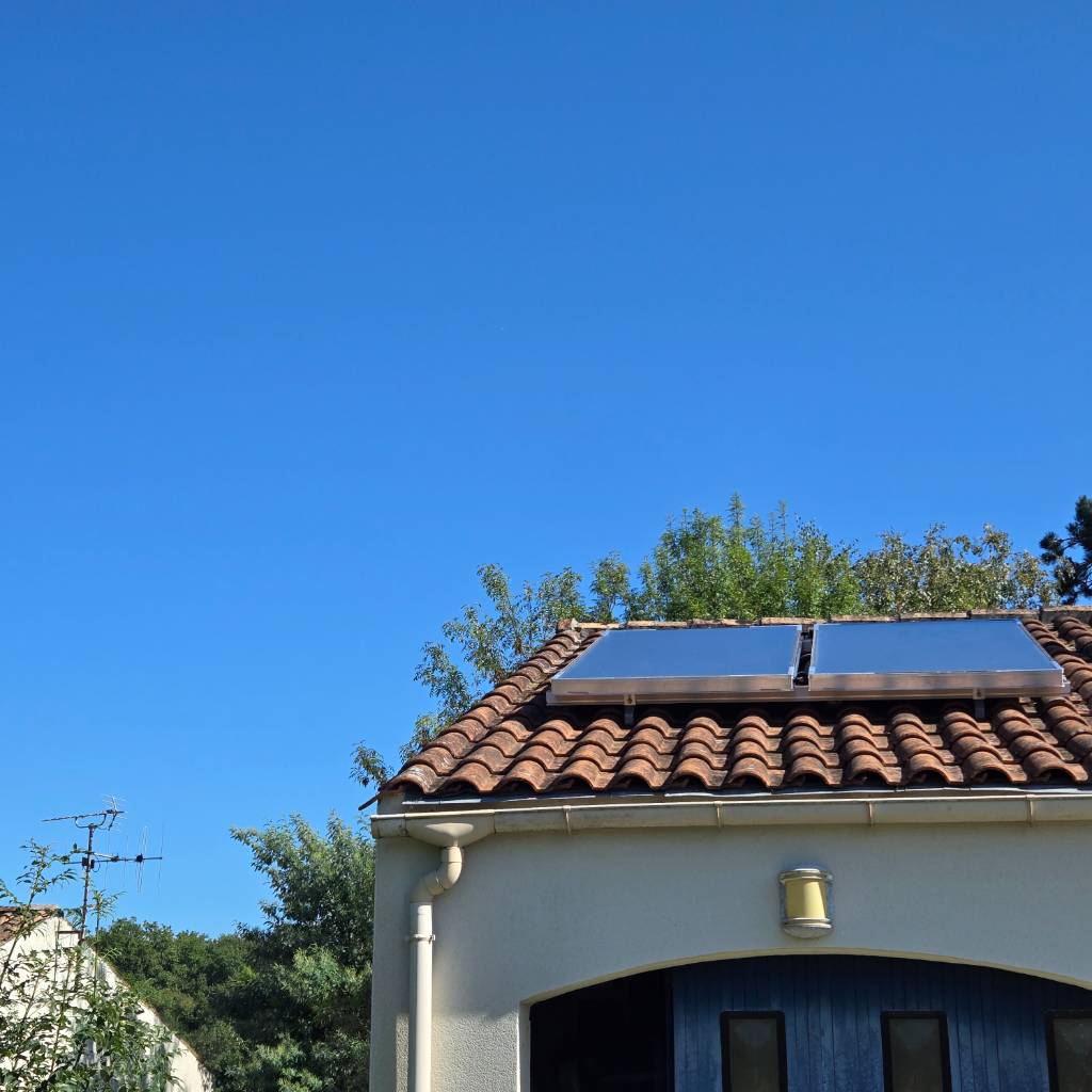 L'eau chaude écologique et responsable, Installation d'un chauffe eau solaire Viessmann. Entreprise Quali'SOL