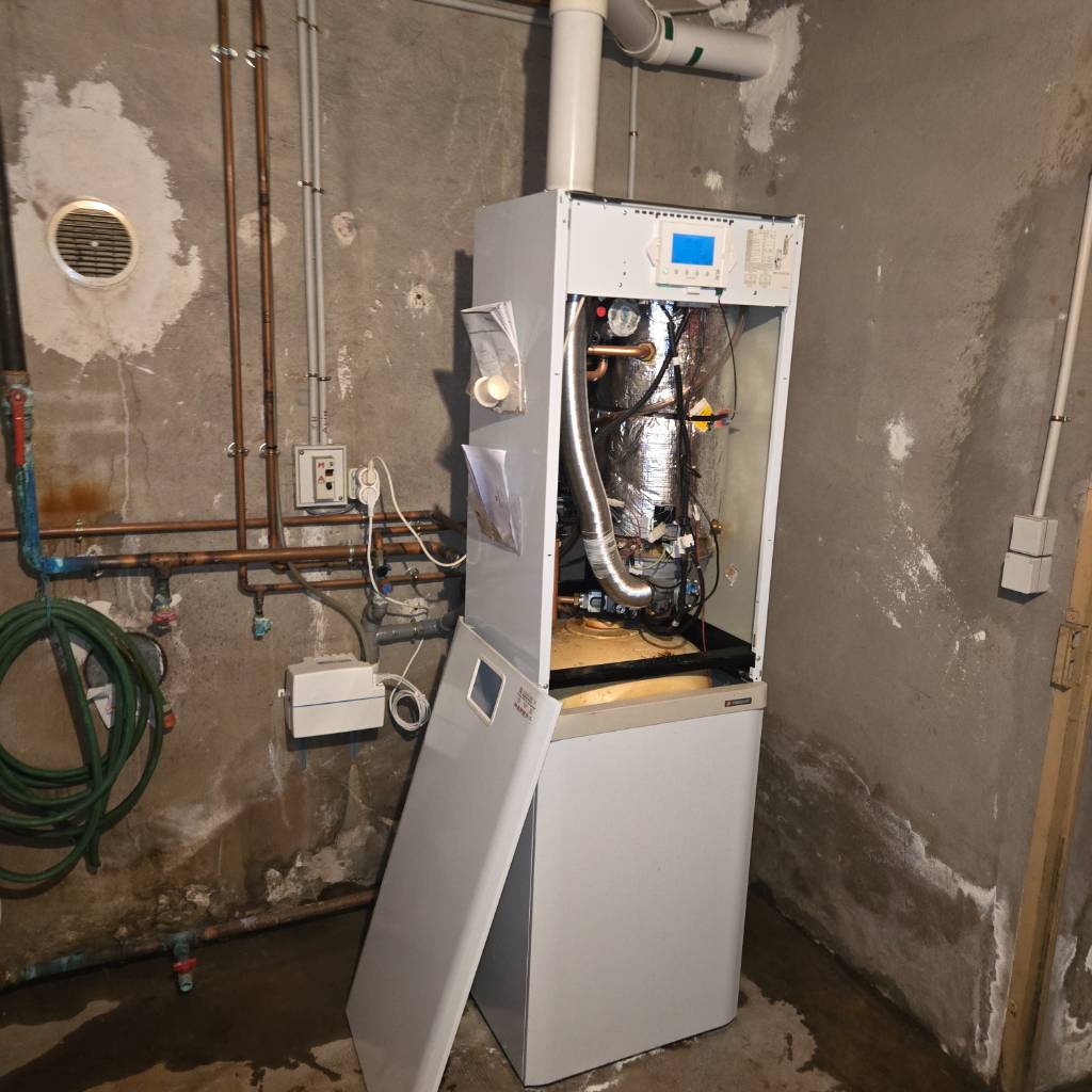 Dépannage d'une chaudière gaz Frisquet par une Station technique agréée. Spécialiste marque Frisquet