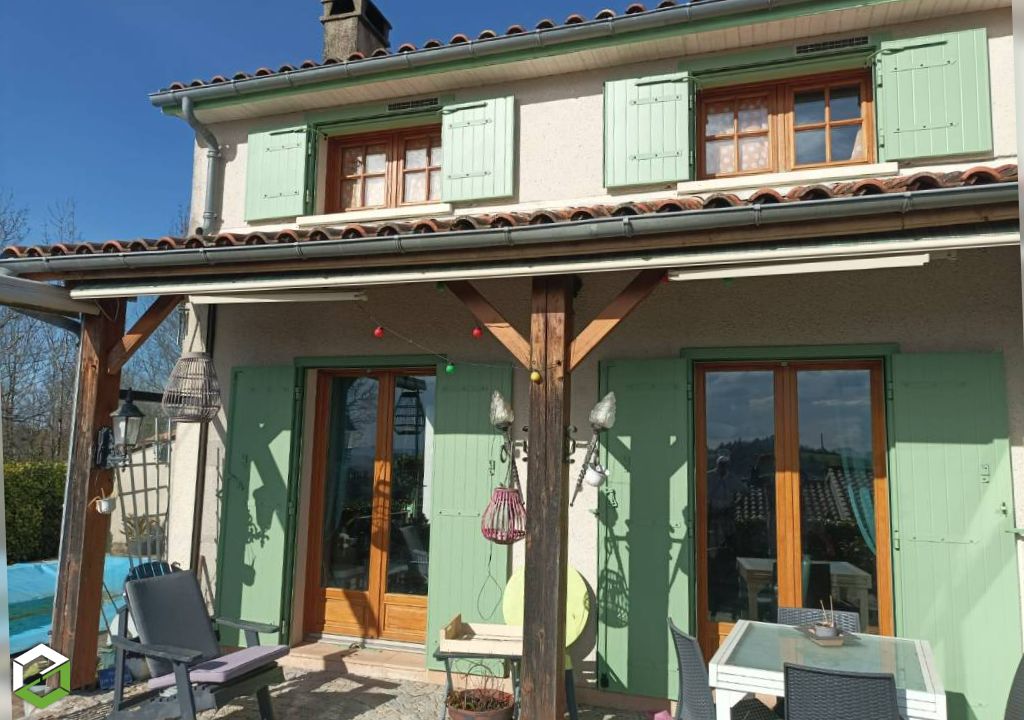 pose de volets battants aluminium ral 6021 vert sur precadre sothoferm - menuisier fenêtres