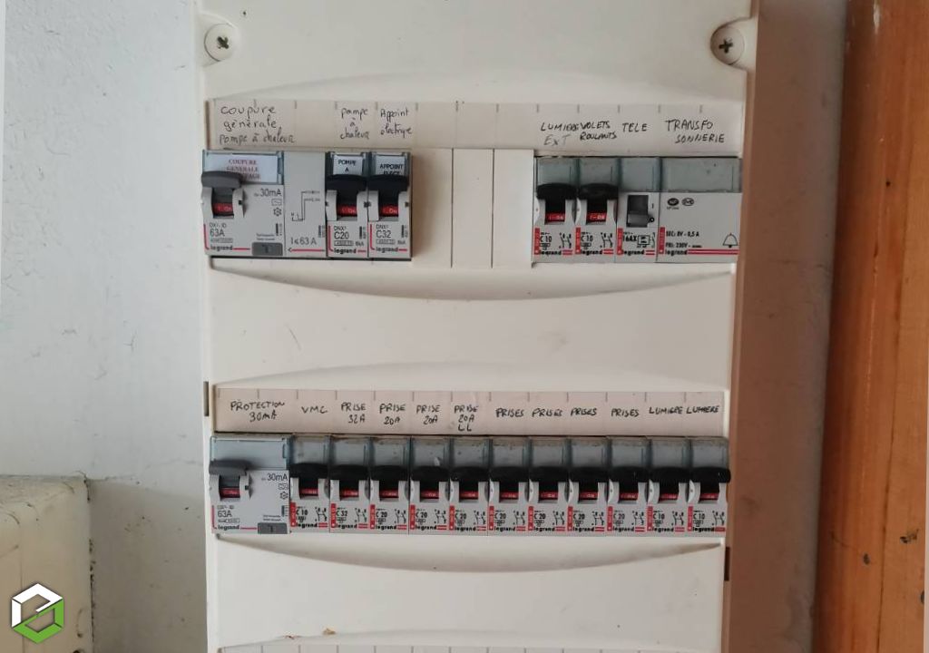 Consultez la chantier : mise en conformité d'une installation et d'un tableau électrique