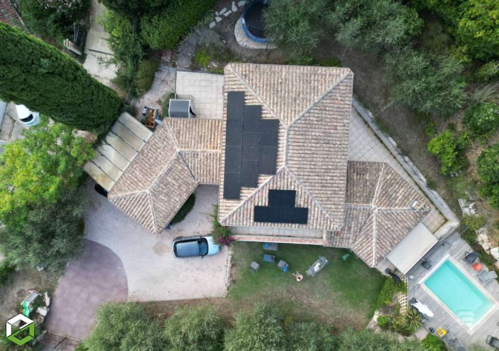 Installateur de panneaux solaires photovoltaïques 5 KWC - Entreprise RGE QualiPV