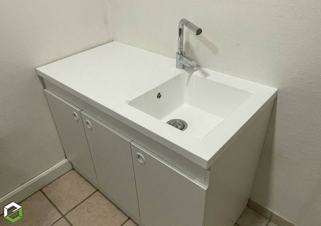 installation d'un meuble vasque pour salle de bain