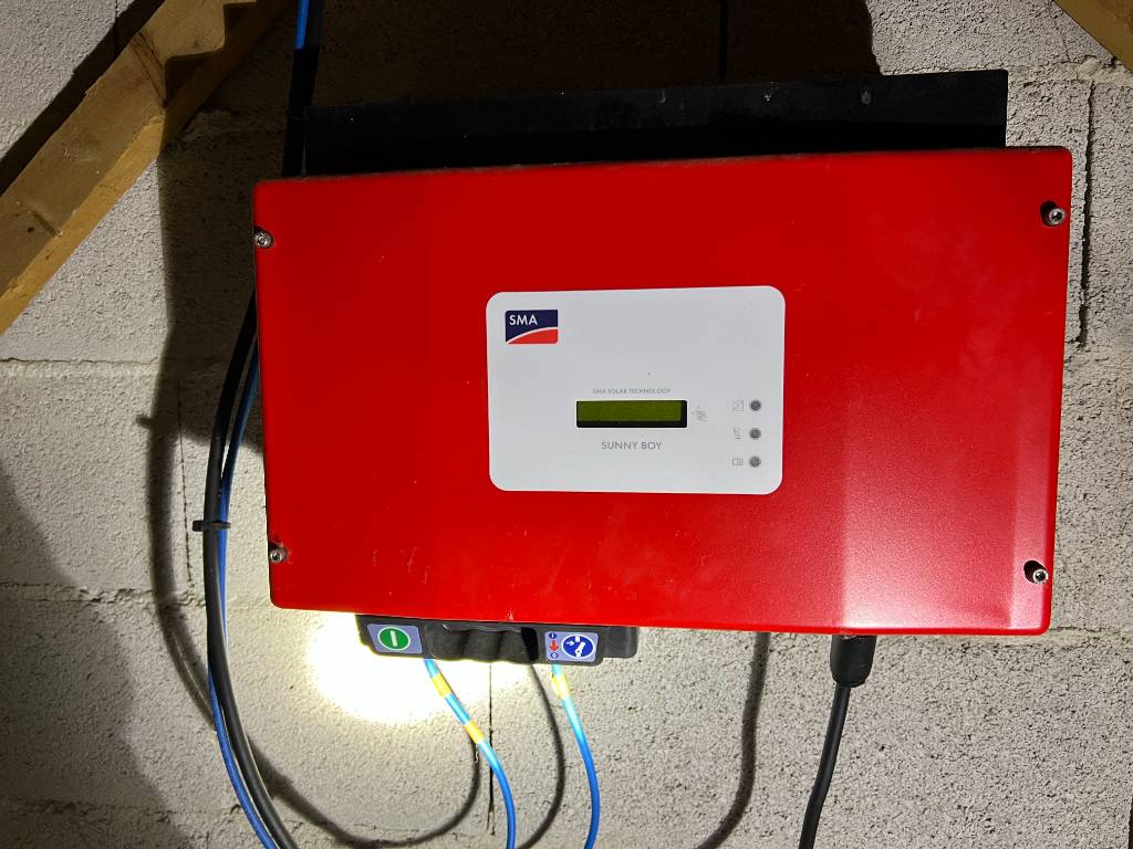 Remplacement d'un onduleur photovoltaïque suite à une surtension