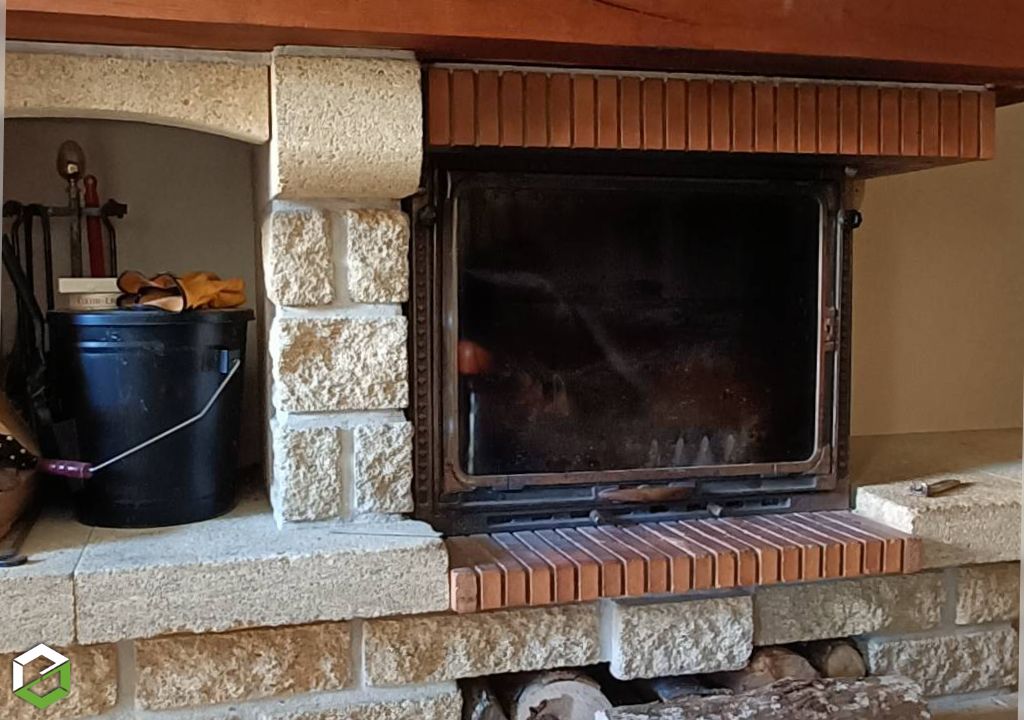 Faire ramoner son insert de cheminée à bois