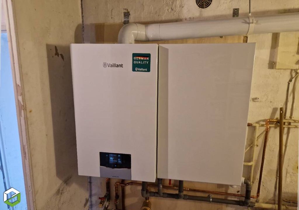 Consultez la chantier : installation d'une chaudière gaz condensation de marque vaillant avec réserve d'eau chaude 