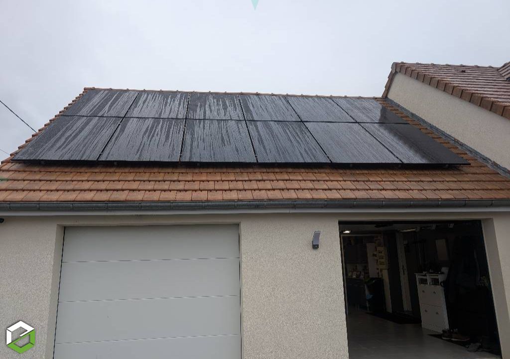 Panneaux photovoltaïques d'une puissance de 6 kWc BOURGEOIS GLOBAL - RGE QUALIPV 