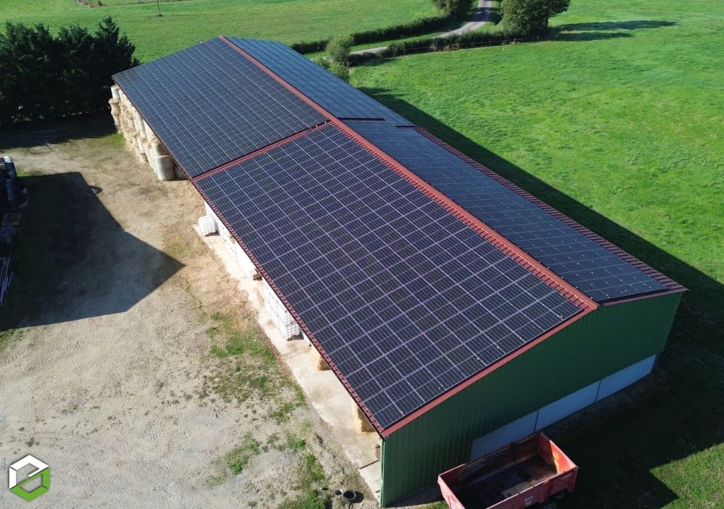 Consultez la chantier : centrale photovoltaïque 100 kwc sur bâtiment agricole 