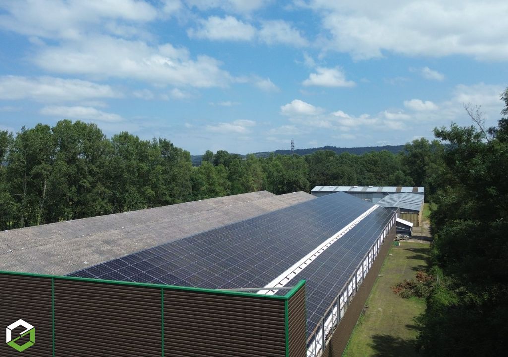 Centrale photovoltaïque 300 kWc sur bâtiment professionnel
