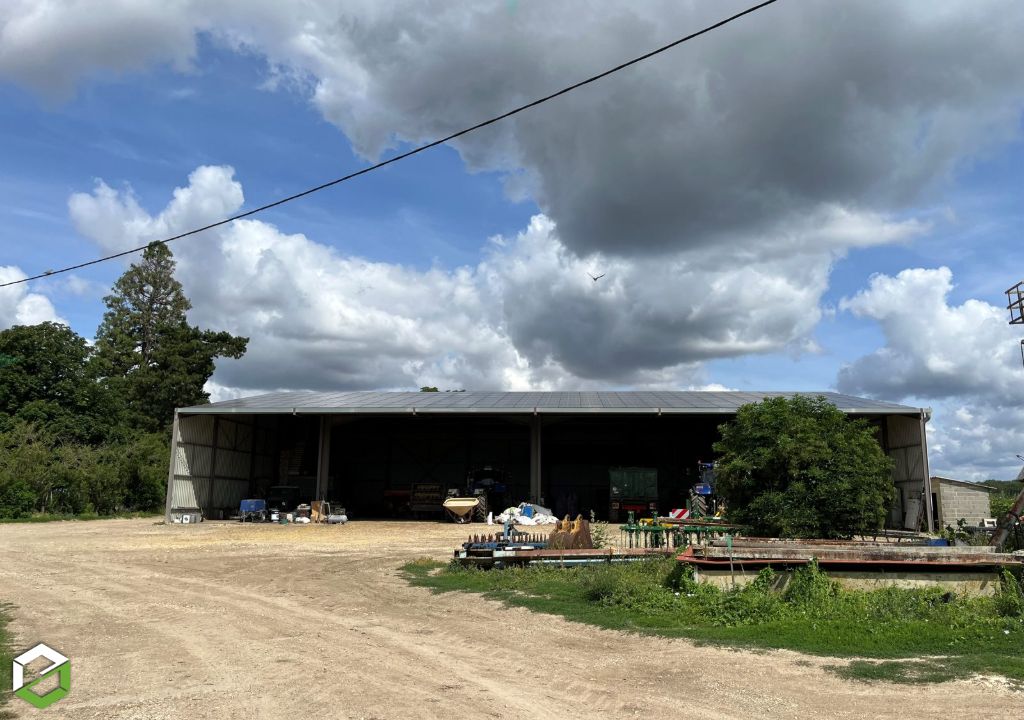 Centrale photovoltaïque 100 kWc sur hangar agricole 