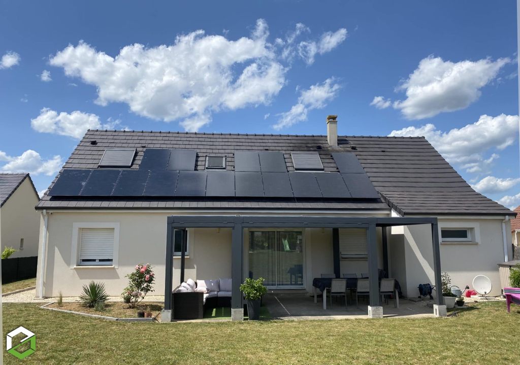 Pose de panneaux solaires sur une maison de 6 kWc