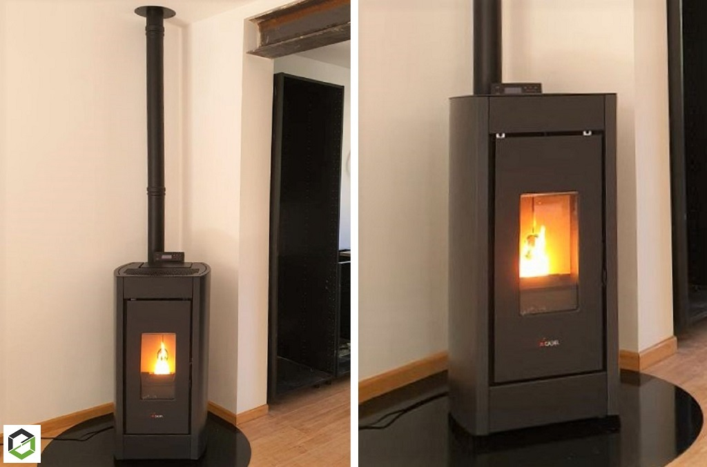Installation d'un poêle à granulés de la marque CADEL modèle KRISS